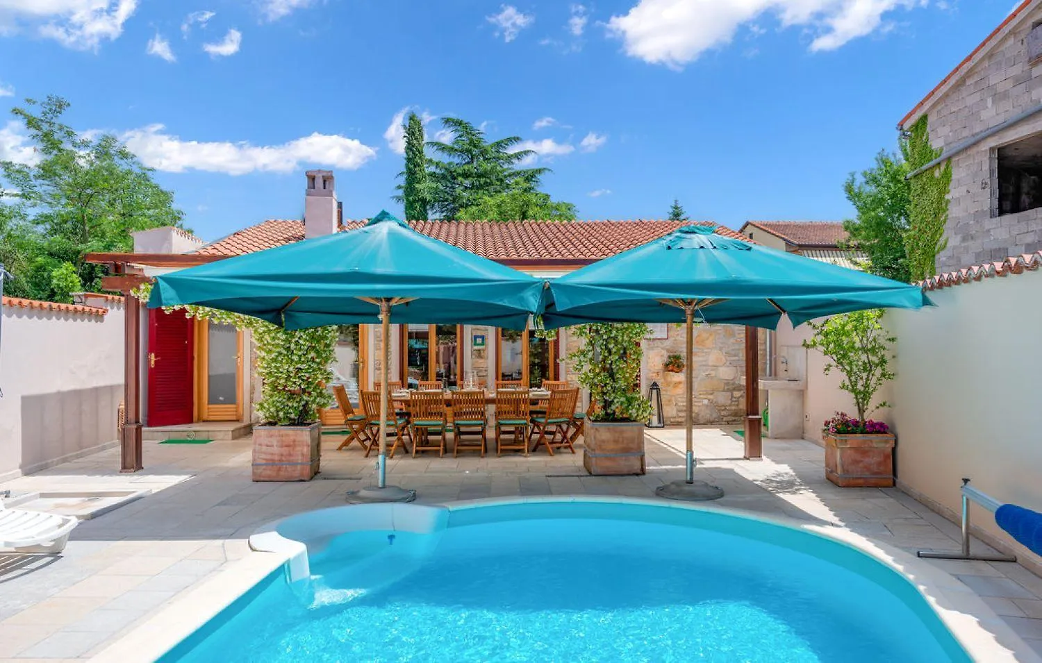 Rustic Villa Diana With Pool Near Rovinj Burici