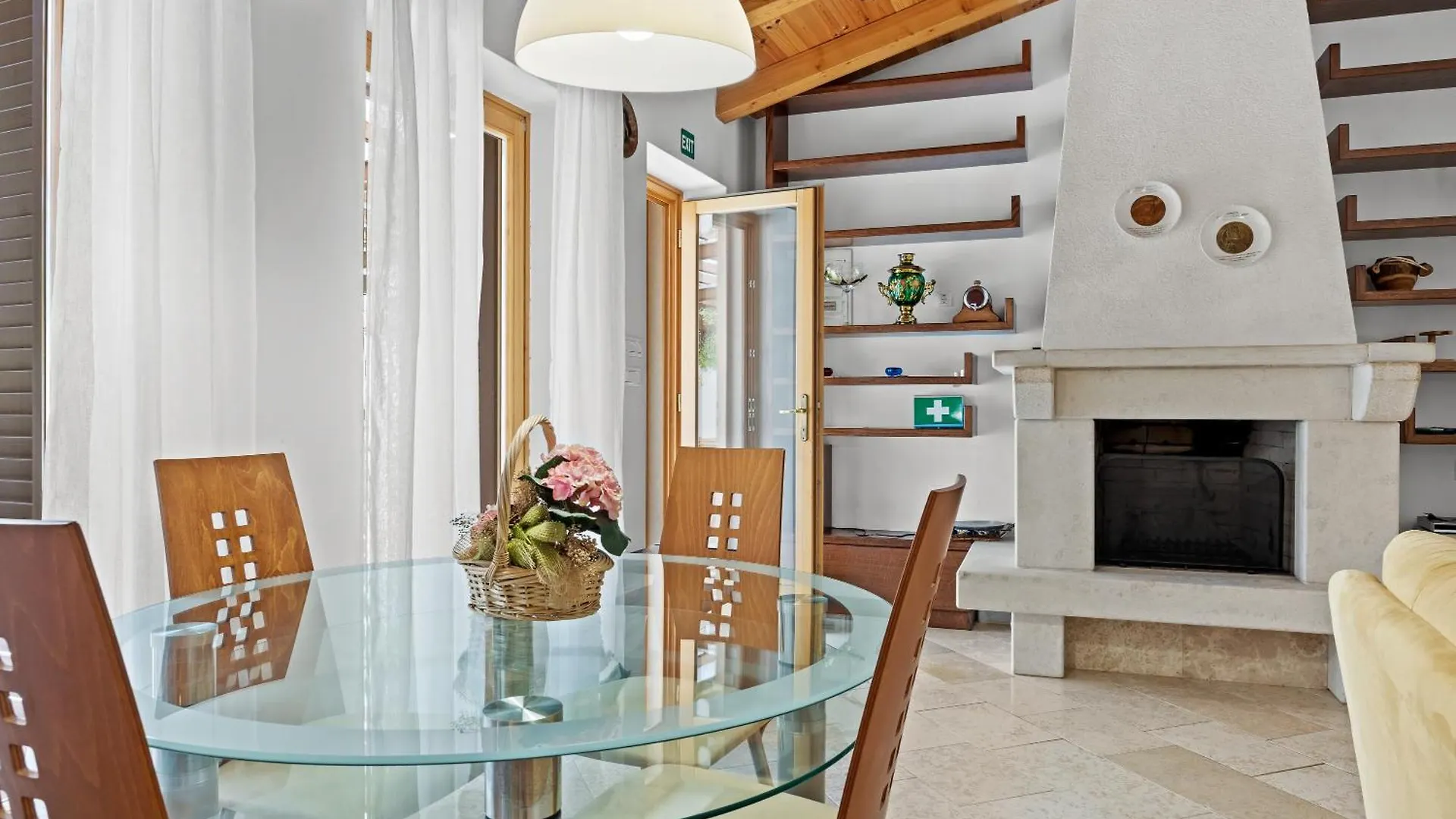 Rustic Villa Diana With Pool Near Rovinj Burici