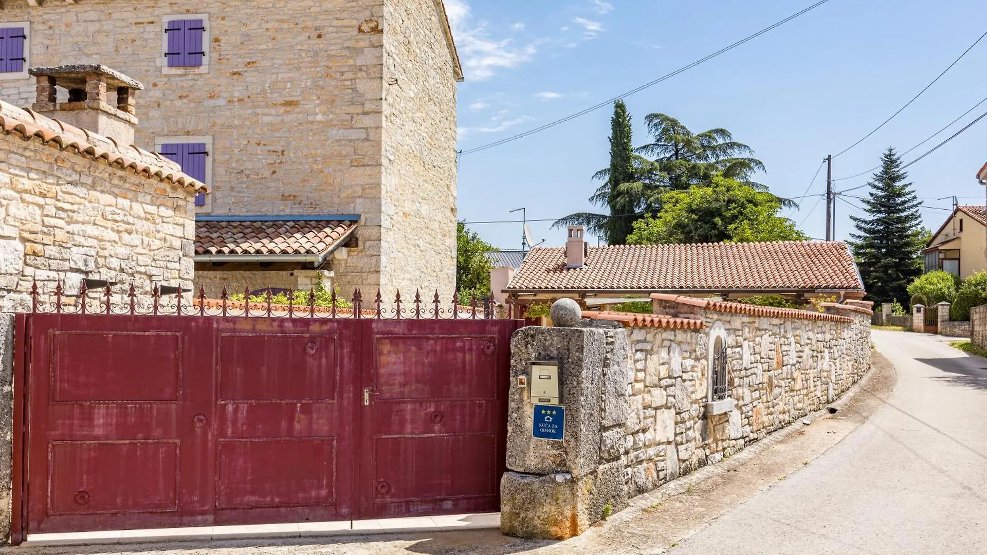 Rustic Villa Diana With Pool Near Rovinj Burici